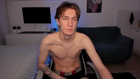 Snapshot of lastnight4you chatting on January 3, 4:44 am acie online show from January 3, 4:44 am