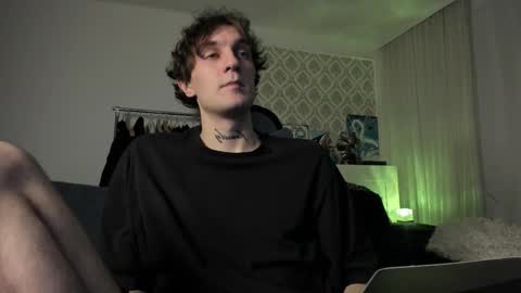 Snapshot of lastnight4you chatting on October 4, 9:57 pm acie online show from October 4, 9:57 pm