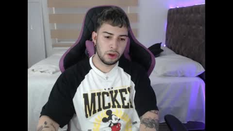 Snapshot of latam_ chatting on January 26, 4:41 pm YOUR BABY online show from January 26, 4:41 pm