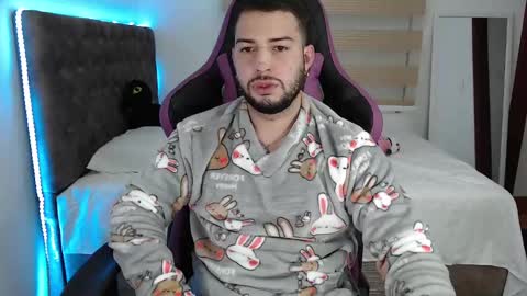 Snapshot of latam_ chatting on March 6, 5:24 am YOUR BABY online show from March 6, 5:24 am