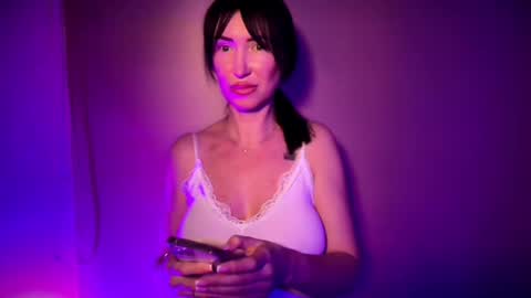 Goddess Tati Bangs Fetish online show from May 19, 9:21 pm