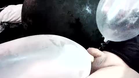 latexchris77 online show from February 21, 11:44 am