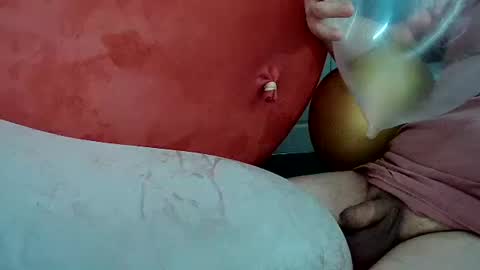 latexchris77 online show from May 29, 9:40 am