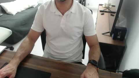 latexdave84 online show from January 12, 10:31 am