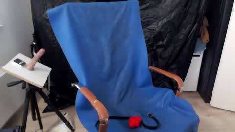 Snapshot of latexslaafboy2 chatting on January 30, 11:22 am latexslaafboy online show from January 30, 11:22 am