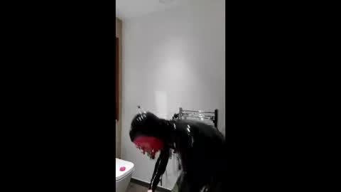 Latexsurfer online show from February 23, 6:49 pm