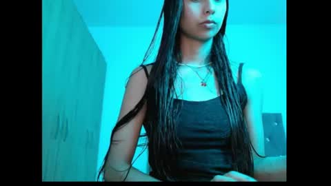 Snapshot of latiin_andreaa12 chatting on July 21, 5:26 pm latiin_andreaa12 online show from July 21, 5:26 pm
