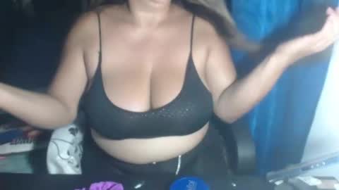 latin_big_boobs online show from February 21, 3:51 am