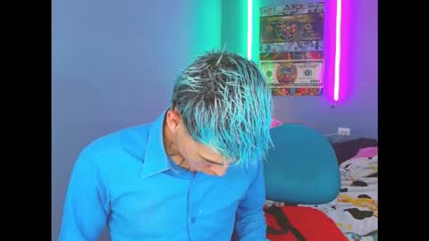 Snapshot of latin_boysxxx_ chatting on October 11, 1:38 am latin_boysxxx_ online show from October 11, 1:38 am