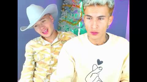Snapshot of latin_boysxxx_ chatting on November 5, 7:08 am latin_boysxxx_ online show from November 5, 7:08 am