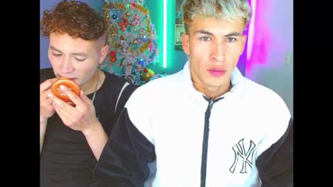 Snapshot of latin_boysxxx_ chatting on November 8, 1:17 am latin_boysxxx_ online show from November 8, 1:17 am