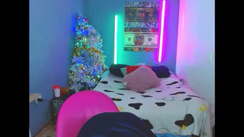 Snapshot of latin_boysxxx_ chatting on November 26, 1:50 am latin_boysxxx_ online show from November 26, 1:50 am