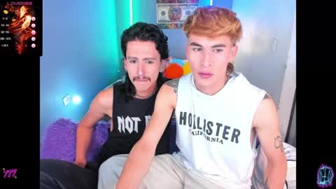 latin_boysxxx_ online show from April 29, 10:16 pm