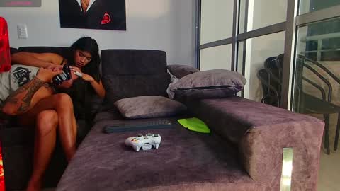 Snapshot of latin_couple77 chatting on January 13, 4:28 am Sara y Andy online show from January 13, 4:28 am