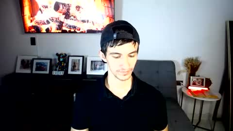 Snapshot of latin_cr7 chatting on July 31, 5:51 am Steven online show from July 31, 5:51 am