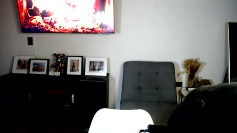 Snapshot of latin_cr7 chatting on August 1, 4:12 am Steven online show from August 1, 4:12 am