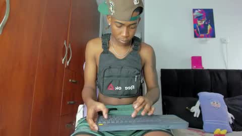 kay online show from February 11, 9:20 pm