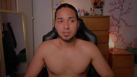Snapshot of latin_luxury_i chatting on June 2, 5:48 pm Free OF online show from June 2, 5:48 pm