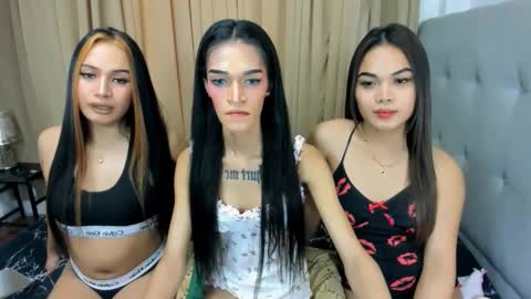 Snapshot of latina_goddes4uxxx chatting on January 9, 7:04 pm ask me online show from January 9, 7:04 pm