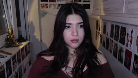 miiiiiiaaaa online show from December 12, 6:42 pm