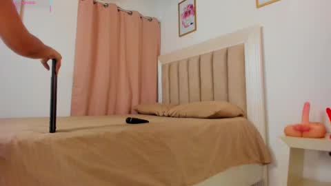 Snapshot of latinabeautifull chatting on October 8, 12:30 am FABIANA online show from October 8, 12:30 am