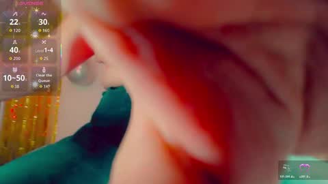 Snapshot of latinagood chatting on November 5, 2:22 am paula online show from November 5, 2:22 am