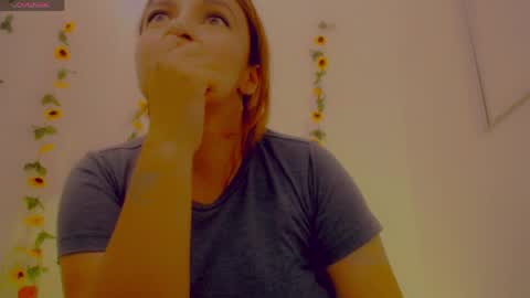 Snapshot of latinagood chatting on May 3, 5:52 pm paula online show from May 3, 5:52 pm
