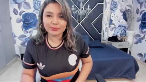 Snapshot of latinaholequeen chatting on September 9, 2:16 pm EMMA online show from September 9, 2:16 pm