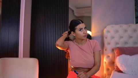Snapshot of latinaloco chatting on May 24, 6:24 pm Latina online show from May 24, 6:24 pm
