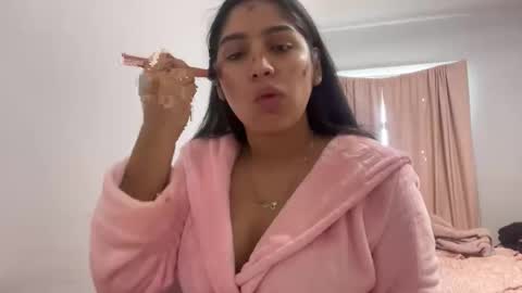 latinamamii1121 online show from January 12, 8:03 pm