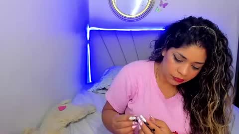 latinamav22 online show from May 6, 8:03 pm