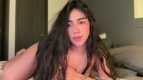 Snapshot of latinella chatting on July 29, 6:44 am Hi - online show from July 29, 6:44 am