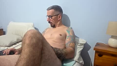 Snapshot of latinheat95 chatting on May 4, 9:55 pm latinheat95 online show from May 4, 9:55 pm