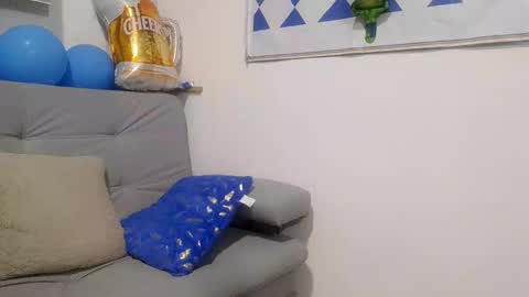 latinmartin254 online show from September 24, 1:53 am