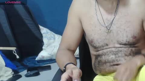 Snapshot of latinmartin254 chatting on May 12, 1:58 am latinmartin254 online show from May 12, 1:58 am