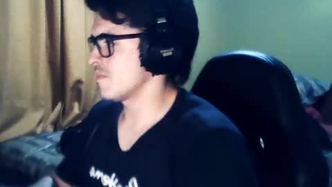 Snapshot of latinn_babe chatting on October 6, 2:20 am latinn_babe online show from October 6, 2:20 am