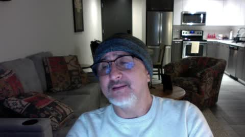 Snapshot of latinnous chatting on December 15, 7:02 am QS - INDEPENDENT MODEL online show from December 15, 7:02 am