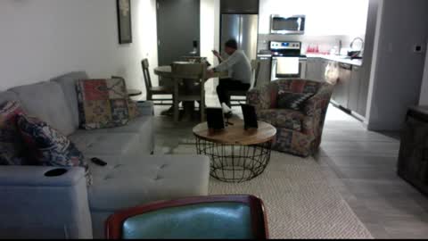 Snapshot of latinnous chatting on December 26, 3:06 am QS - INDEPENDENT MODEL online show from December 26, 3:06 am