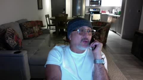 Snapshot of latinnous chatting on February 7, 2:50 am QS - INDEPENDENT MODEL online show from February 7, 2:50 am