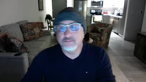 Snapshot of latinnous chatting on February 9, 4:46 am QS - INDEPENDENT MODEL online show from February 9, 4:46 am