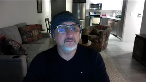 Snapshot of latinnous chatting on February 10, 1:24 am QS - INDEPENDENT MODEL online show from February 10, 1:24 am