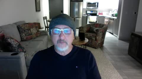 Snapshot of latinnous chatting on February 10, 5:47 am QS - INDEPENDENT MODEL online show from February 10, 5:47 am