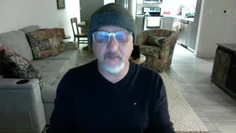 Snapshot of latinnous chatting on February 15, 8:11 am QS - INDEPENDENT MODEL online show from February 15, 8:11 am