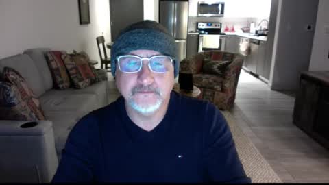 Snapshot of latinnous chatting on February 23, 3:13 am QS - INDEPENDENT MODEL online show from February 23, 3:13 am