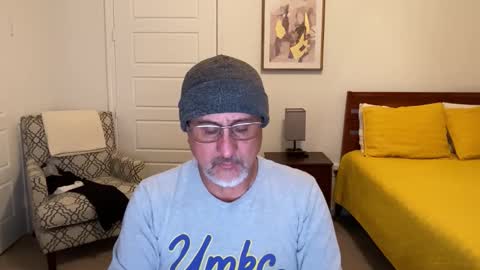 Snapshot of latinnous chatting on November 12, 6:36 am QS - INDEPENDENT MODEL online show from November 12, 6:36 am