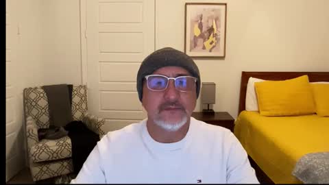 Snapshot of latinnous chatting on December 17, 4:29 am QS - INDEPENDENT MODEL online show from December 17, 4:29 am