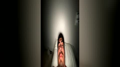 Snapshot of latino_muscular chatting on June 17, 6:49 am latino_muscular online show from June 17, 6:49 am