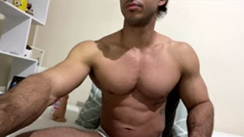 latino_rodri online show from April 23, 5:30 am
