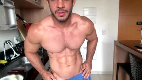 Snapshot of latino_rodri chatting on July 6, 2:36 pm latino_rodri online show from July 6, 2:36 pm