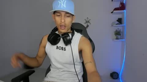 latinoalpha73 online show from March 7, 12:46 pm